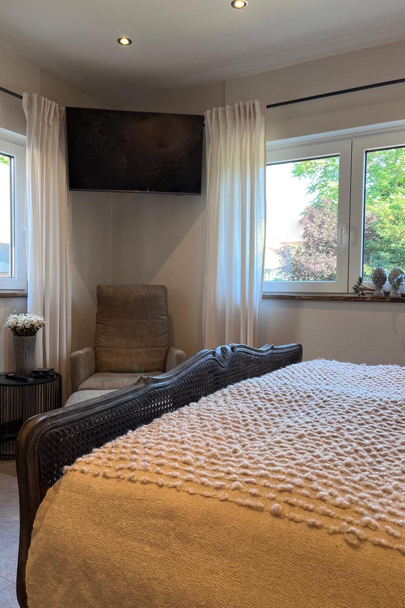 Ferienwohnung Seckenheim - Stilvoll Uebernachten Zwischen Mannheim Und Heidelberg Ideal Fuer Kurztrips Eksteriør billede